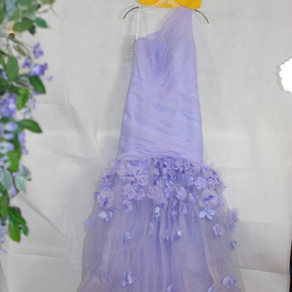 Lilac Petal Dress by Bridallane SZ 8 NWT